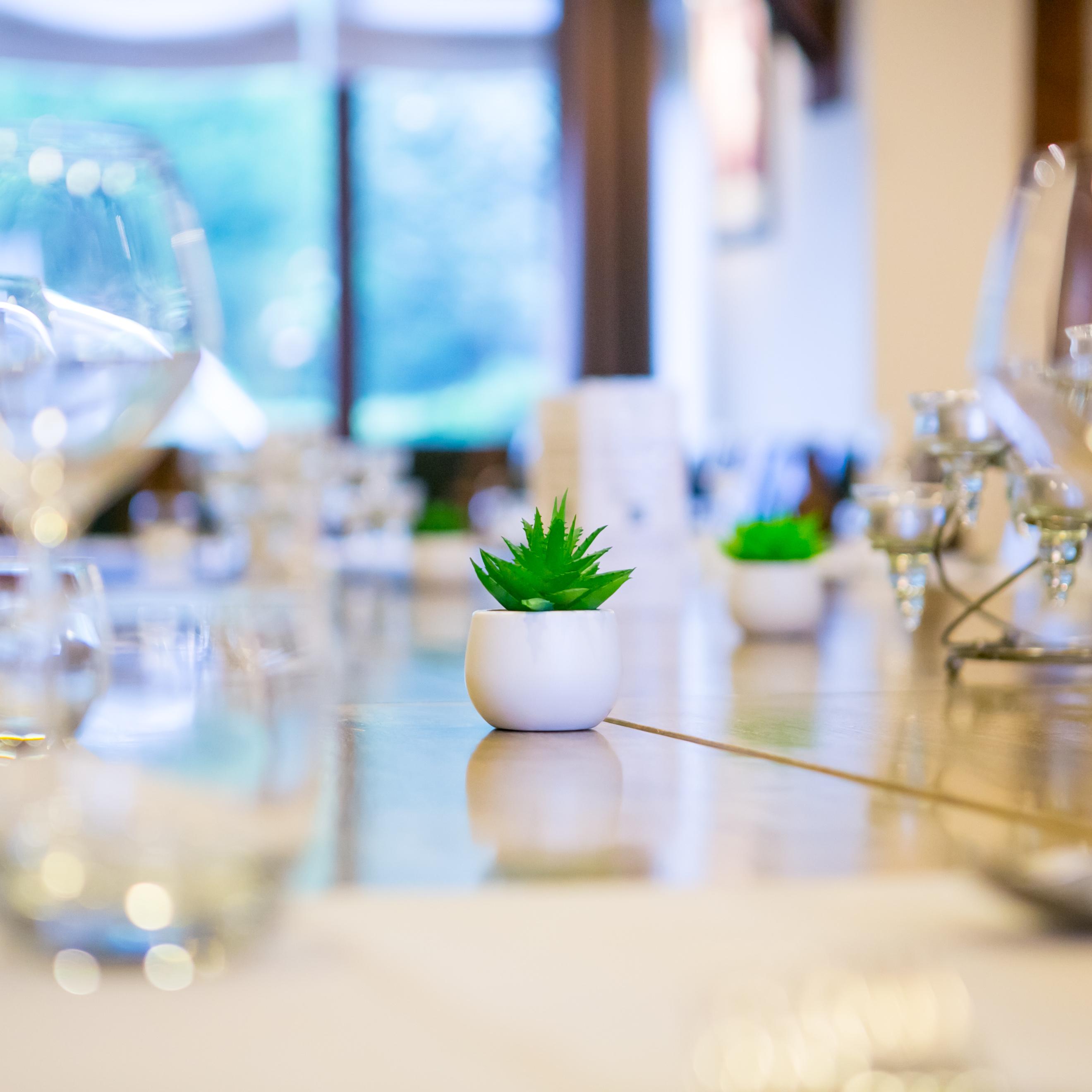 Logis Hotel Restaurant Des Acacias Lille Neuville En Ferrain Neuville-en-Ferrain Eksteriør bilde