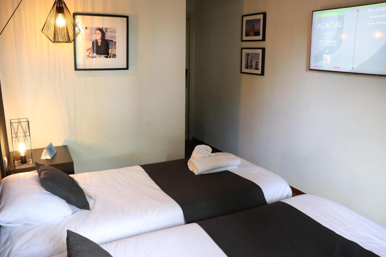 Logis Hotel Restaurant Des Acacias Lille Neuville En Ferrain Neuville-en-Ferrain Eksteriør bilde