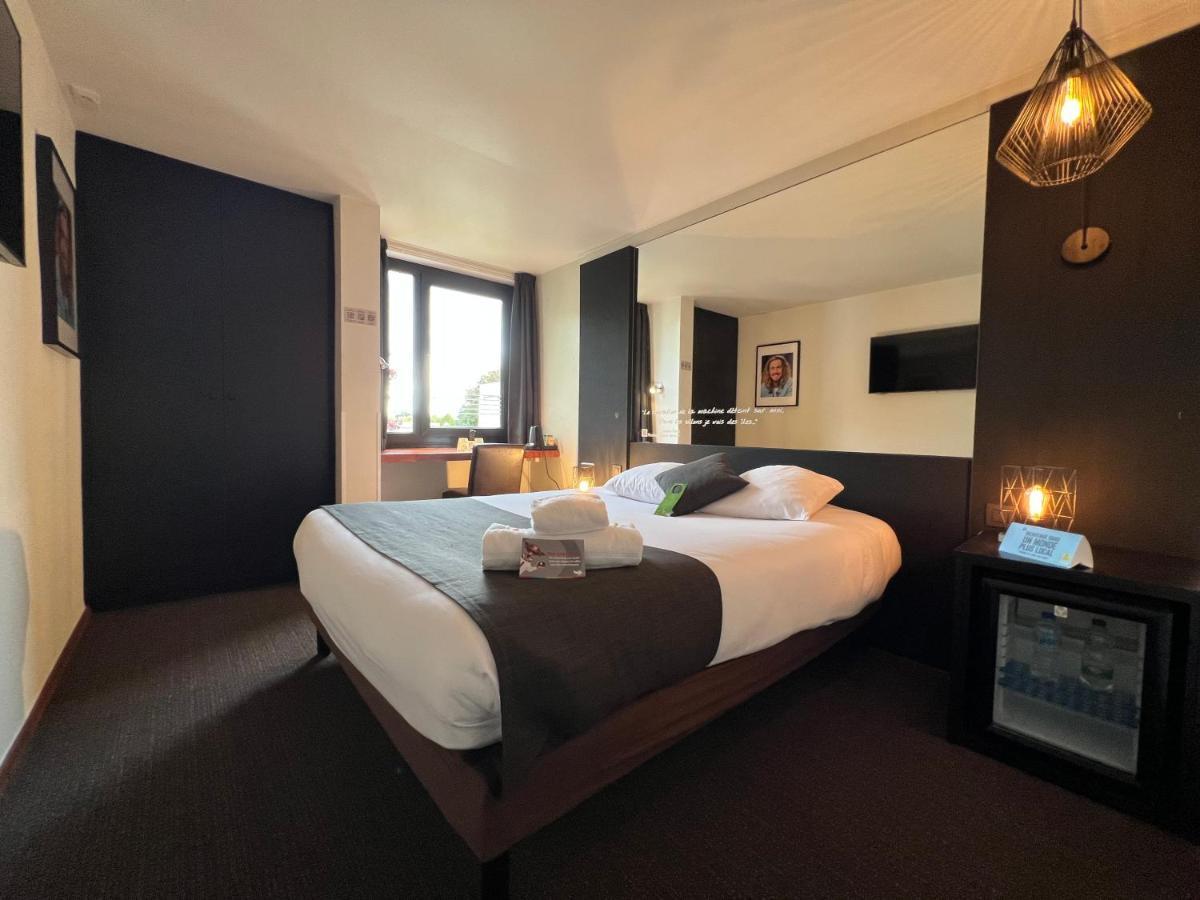 Logis Hotel Restaurant Des Acacias Lille Neuville En Ferrain Neuville-en-Ferrain Eksteriør bilde