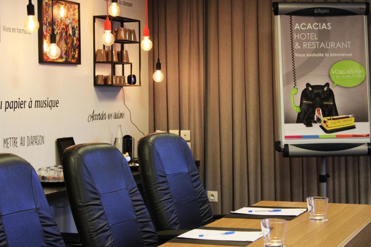 Logis Hotel Restaurant Des Acacias Lille Neuville En Ferrain Neuville-en-Ferrain Eksteriør bilde