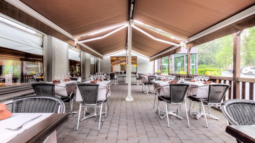 Logis Hotel Restaurant Des Acacias Lille Neuville En Ferrain Neuville-en-Ferrain Eksteriør bilde