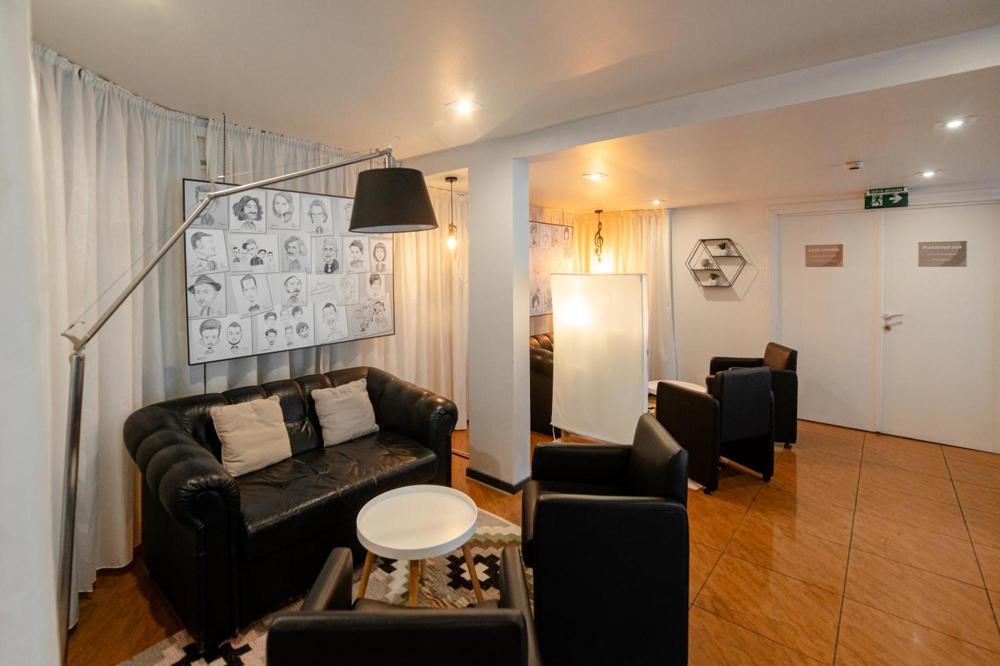 Logis Hotel Restaurant Des Acacias Lille Neuville En Ferrain Neuville-en-Ferrain Eksteriør bilde